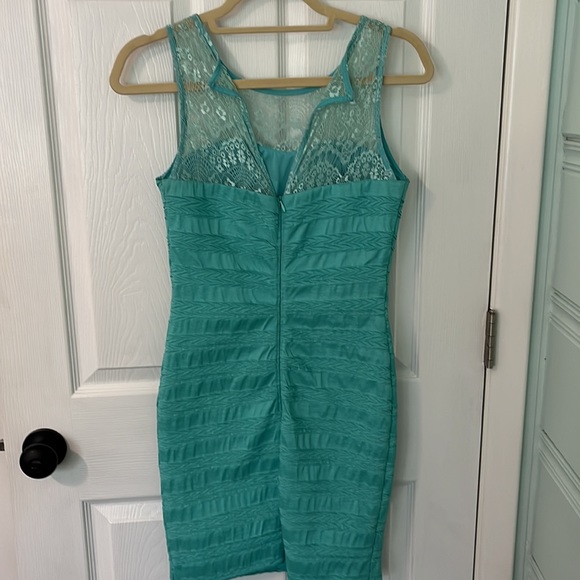 Lace top dress - Picture 3 of 5